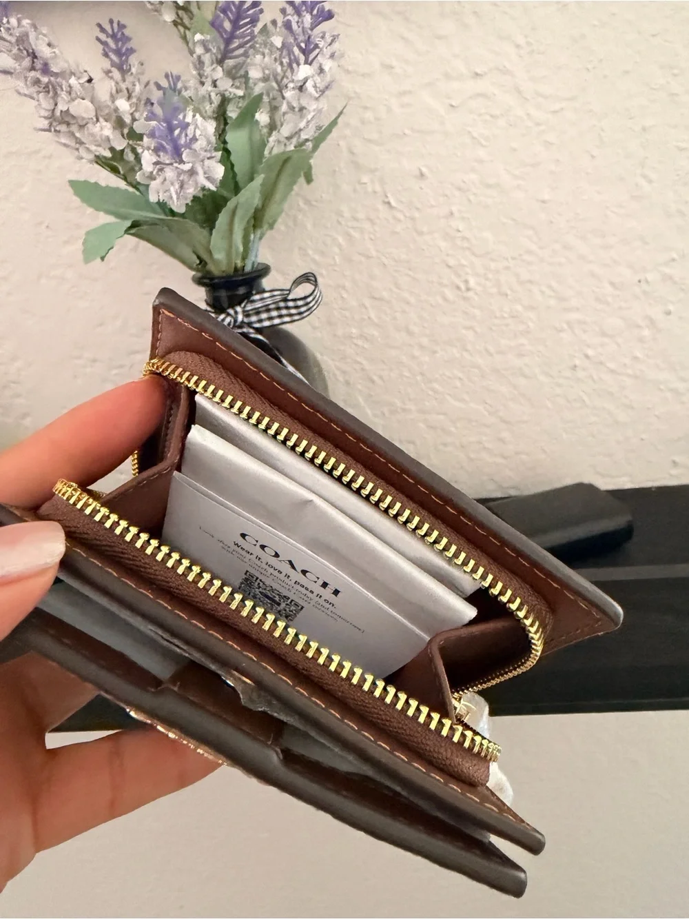 COACH Snap Wallet In Signature Canvas